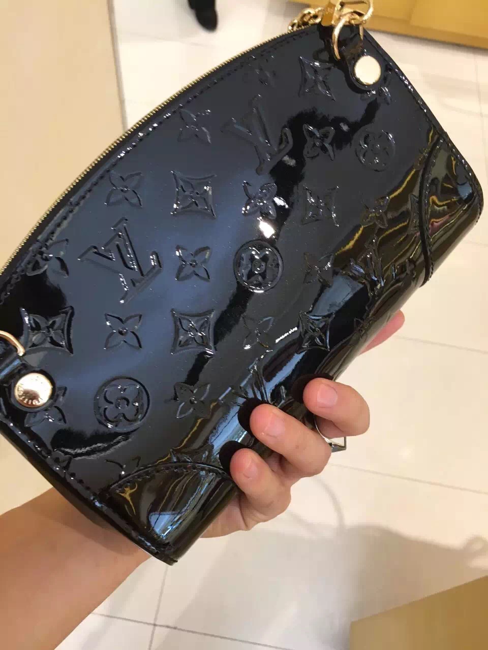 Real Louis Vuitton Santa Monica Clutch M50408 Black